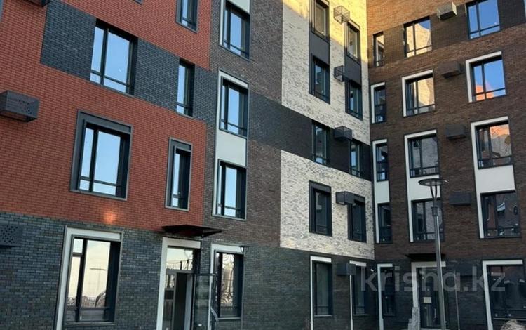 4-бөлмелі пәтер · 163 м² · 3/5 қабат, мкр. Алтын орда, Микрорайон Алтын Орда, бағасы: 95 млн ₸ в Актобе — фото 11