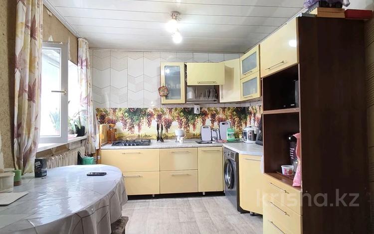 Отдельный дом · 4 комнаты · 100 м² · 5.5 сот., мкр Коккайнар, Алатаускии район ул. Абая — Улица Абая -Мамбетова за 33 млн ₸ в Алматы, Алатауский р-н — фото 2