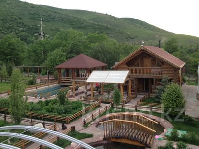 Дом · 6 комнат · 1500 м², Набережная 2 за 300 000 〒 в Алматы