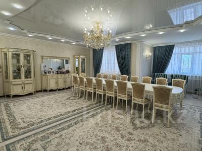 5-комнатная квартира, 205 м², 3/4 этаж, Санкибай батыра за 83 млн 〒 в Актобе