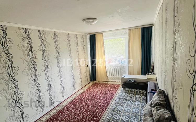 2-бөлмелі пәтер · 45 м² · 2/5 қабат, мкр Юго-Восток, Муканова 10, бағасы: 18 млн ₸ в Караганде, Казыбек би р-н — фото 2