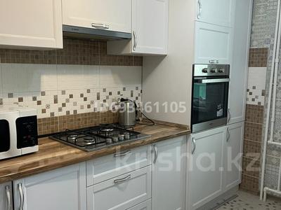 1-бөлмелі пәтер, 38 м², 2/10 қабат, мкр 12 16 Н, бағасы: 18 млн 〒 в Актобе, мкр 12