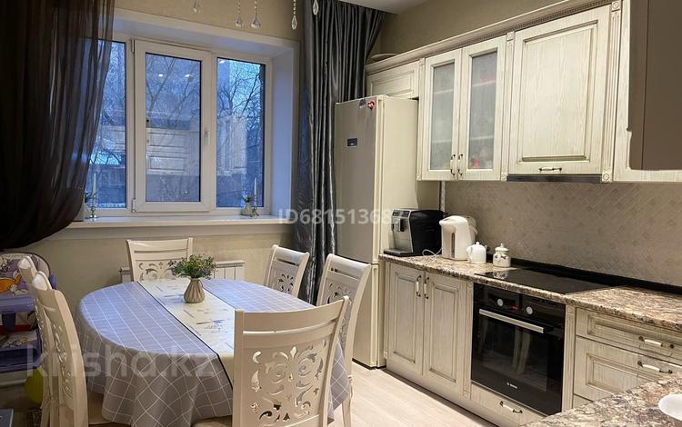 3-комнатная квартира, 83.5 м², 1/12 этаж, мкр Таугуль-1, Сулейменова 24а — Пятницкого за 65 млн 〒 в Алматы, Ауэзовский р-н — фото 2