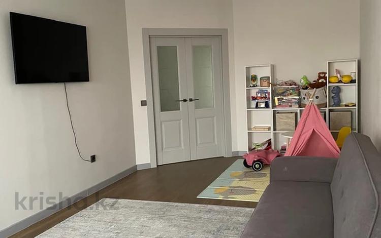 2-бөлмелі пәтер · 70.3 м² · 5/13 қабат, Есенова 160/3, бағасы: 53 млн ₸ в Алматы, Жетысуский р-н — фото 2