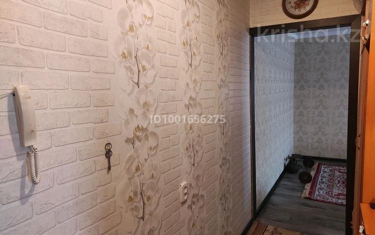 4-бөлмелі пәтер · 62 м² · 4/5 қабат, 17-шағынаудан, Майкудук, 17й микрорайон 52, бағасы: ~ 20 млн ₸ в Караганде, Алихана Бокейханова р-н — фото 2