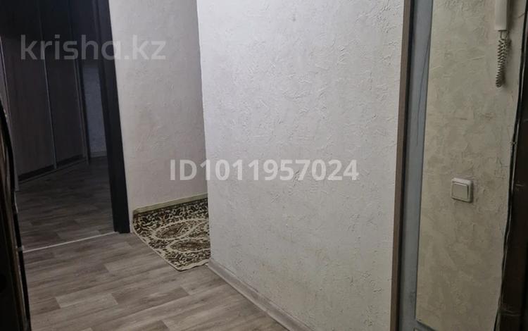 1-бөлмелі пәтер · 32 м² · 2/4 қабат, 5-й мкр. 31, бағасы: 250 000 ₸ в Алматы, Ауэзовский р-н — фото 2