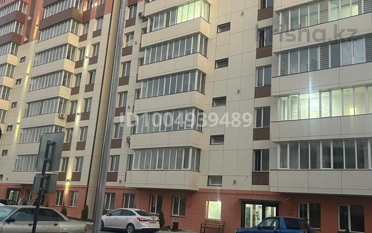 3-комнатная квартира · 77.1 м² · 7/9 этаж, мкр Асар-2 156/1 за 23 млн ₸ в Шымкенте, Абайский р-н — фото 2