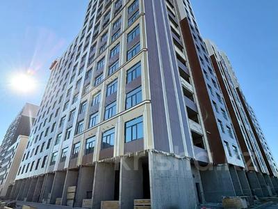 2-комнатная квартира · 64 м² · 12/12 этаж, Курмангазы строение 116 за 33 млн 〒 в Атырау