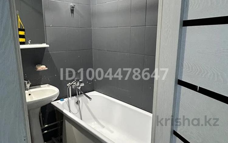 2-комнатная квартира · 54 м² · 2/9 этаж, Майкудук, 15й микрорайон за 160 000 ₸ в Караганде, Алихана Бокейханова р-н — фото 8