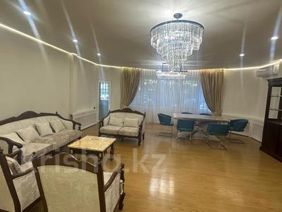 Аренда квартир в Алматы: 5-комнатная квартира · 260 м² · 1/6 этаж, Зенкова 32 за 1.4 млн 〒 5-комнатная квартира · 260 м² · 1/6 этаж, Зенкова 32 за 1.4 млн 〒 в Алматы, Медеуский р-н
