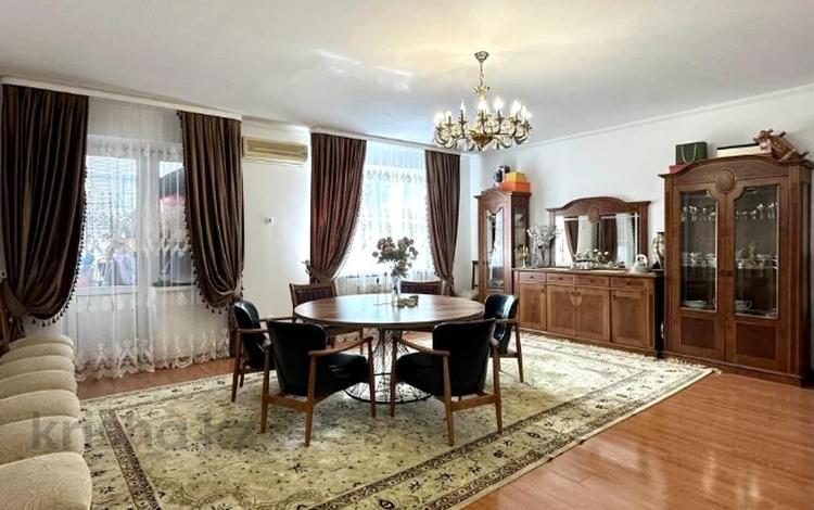4-бөлмелі пәтер · 138 м² · 3/9 қабат, мкр Центральный, Махамбета Утемисова 116г, бағасы: 46 млн ₸ в Атырау — фото 2
