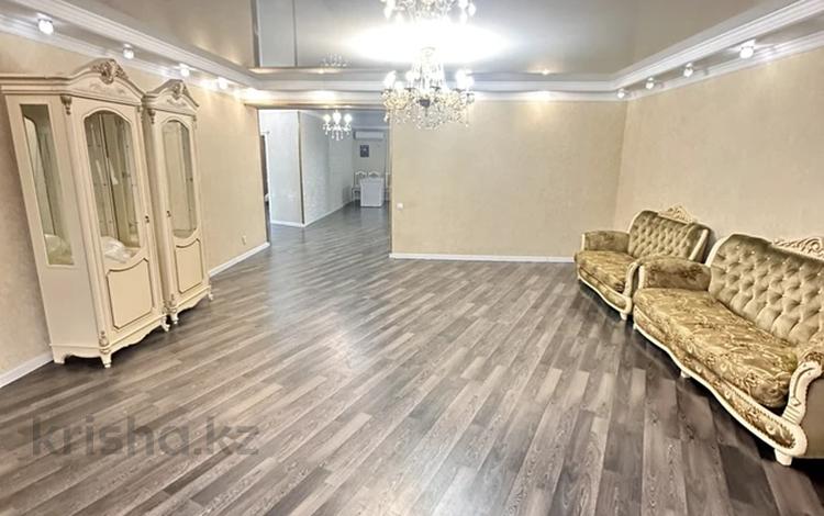 4-комнатная квартира · 156 м² · 10/16 этаж, мкр Новый Город, Абая 61/2 за 45 млн ₸ в Караганде, Казыбек би р-н — фото 2