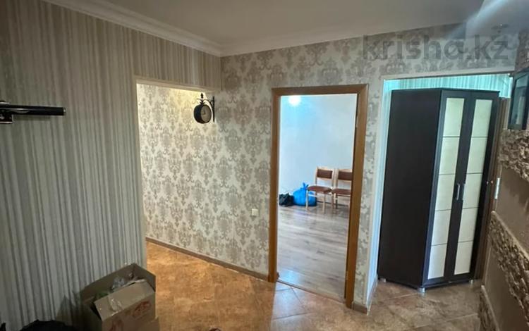 3-комнатная квартира · 70 м² · 3/5 этаж, мкр 8, Бр.Жубановых за 22.5 млн ₸ в Актобе — фото 2