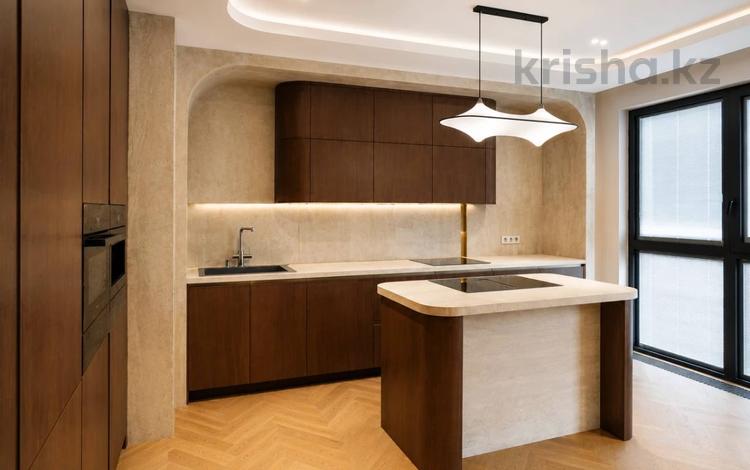 5-бөлмелі пәтер · 230 м² · 4/17 қабат, Кунаева 5, бағасы: 420 млн ₸ в Астане, Есильский р-н — фото 8