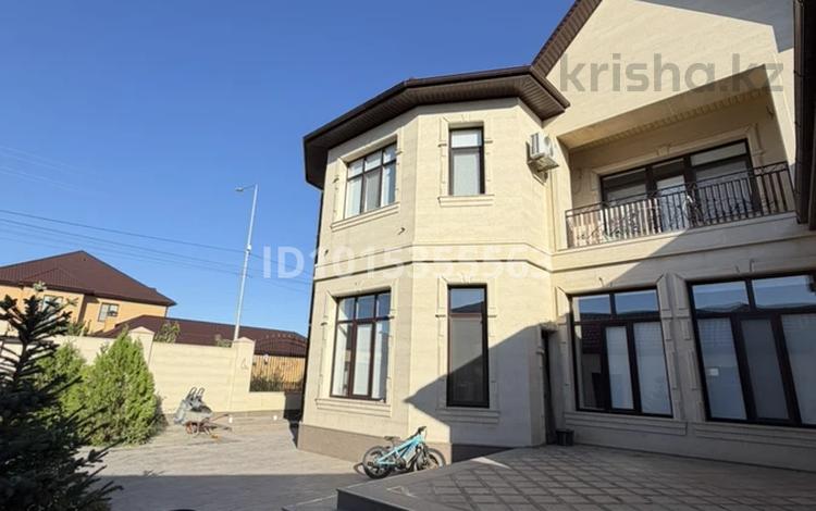 Отдельный дом · 6 комнат · 499 м² · 9 сот., мкр Нурсая-3, Т.Жургенова 11 за ~ 2.5 млн ₸ в Атырау — фото 2