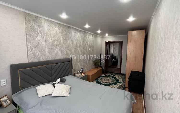 3-комнатная квартира · 58.1 м² · 2/2 этаж, Узкоколейная 2/4 за 16 млн ₸ в Костанае — фото 2
