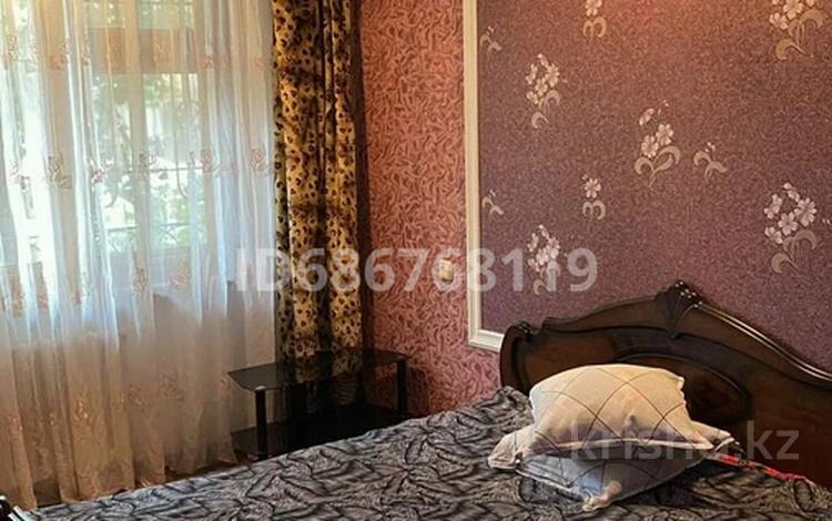 1-комнатная квартира · 40 м² · 2/3 этаж, Абая 48 за 1 000 〒 в Уральске — фото 5