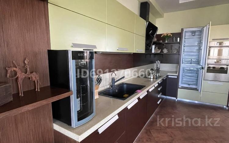 5-комнатная квартира · 600 м² · 21/21 этаж, Сатпаева 30а — Весновка за 2.2 млн 〒 в Алматы, Бостандыкский р-н — фото 22