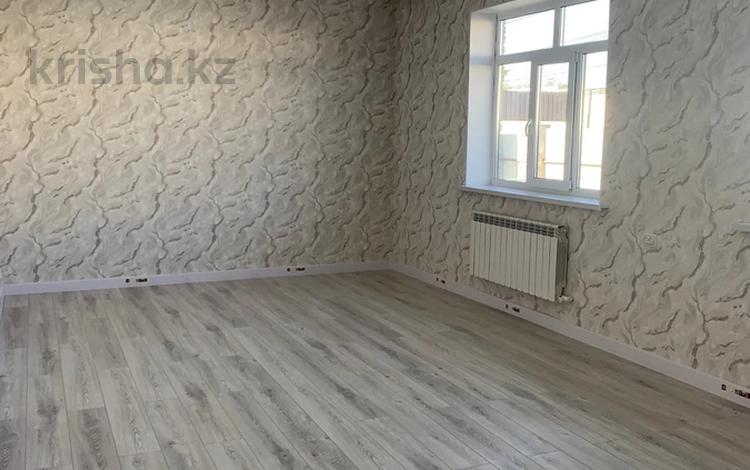 Отдельный дом · 6 комнат · 121 м² · 8.5 сот., Барбола за 40 млн 〒 в Таразе — фото 2