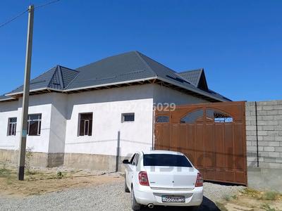 Отдельный дом · 6 комнат · 200 м², Алмалы 21 — Коммунизм Ортак трассага жакын за 32 млн ₸ в Туркестане