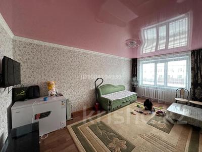 2-бөлмелі пәтер · 48 м² · 1/5 қабат, Аманжолова 15 — Бермудский триугольник, бағасы: 130 000 〒 в Жезказгане