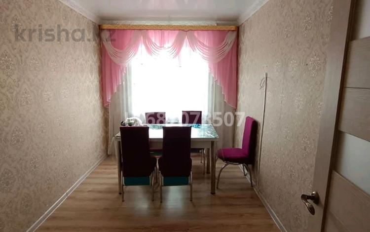 4-бөлмелі пәтер · 60 м² · 4/5 қабат, Есет Батыра 79, бағасы: 18 млн ₸ в Актобе — фото 2