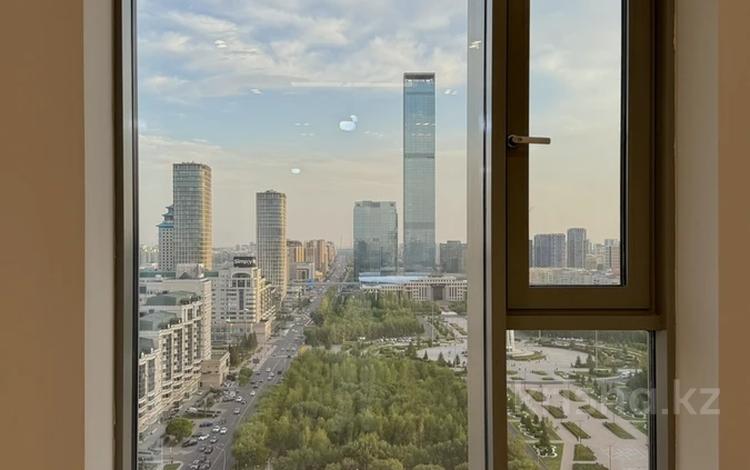 4-комнатная квартира · 196 м² · 20/20 этаж, Сарайшык ВИДОВАЯ КВАРТИРА 34а за 325 млн ₸ в Астане, Есильский р-н — фото 2