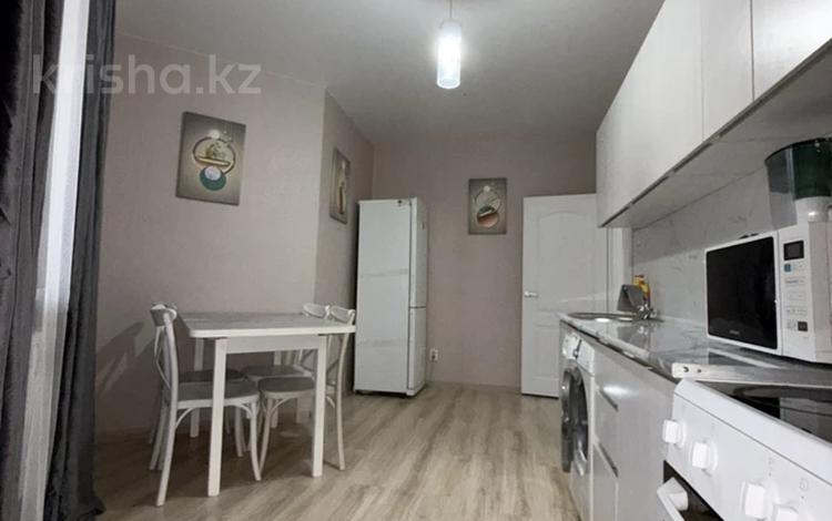 2-бөлмелі пәтер · 67 м² · 2/16 қабат, Каныша Сатпаева 55/8 — Рядом с MAXI MOOL, бағасы: 20 000 ₸ в Усть-Каменогорске — фото 4