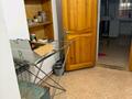 Дом · 2 комнаты · 38 м², Иманова 18 за 10 000 〒 в Актобе, мкр Москва — фото 5