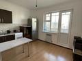 1-комнатная квартира · 45 м² · 1/5 этаж, мкр Нурсая 108 за 150 000 ₸ в Атырау — фото 3