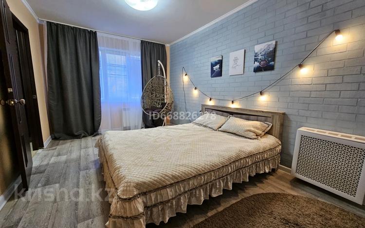 2-комнатная квартира, 48 м², 2/5 этаж помесячно, ул. Мухита 130 — ул. Маметова