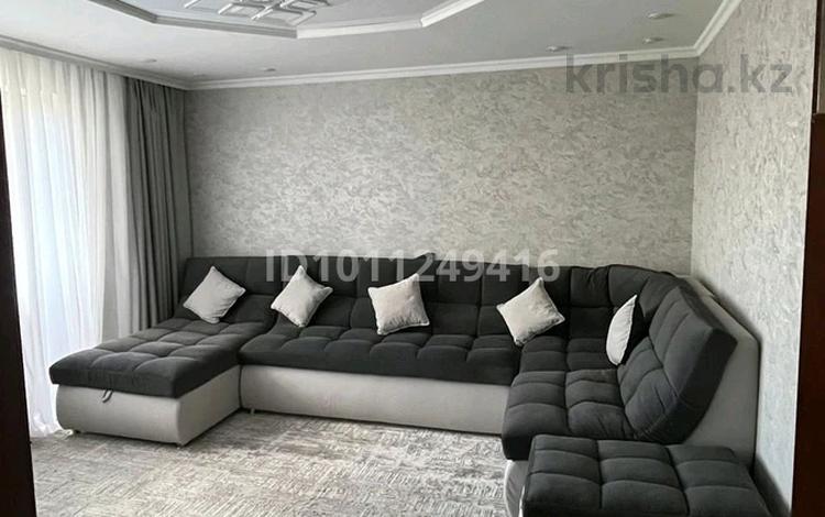 4-бөлмелі пәтер · 81.8 м² · 5/10 қабат, мкр Юго-Восток, Мкр Юго-Восток, 28й микрорайон 15.1 — Сатыбалдина, пр. Республики , бағасы: 32.5 млн ₸ в Караганде, Казыбек би р-н — фото 3