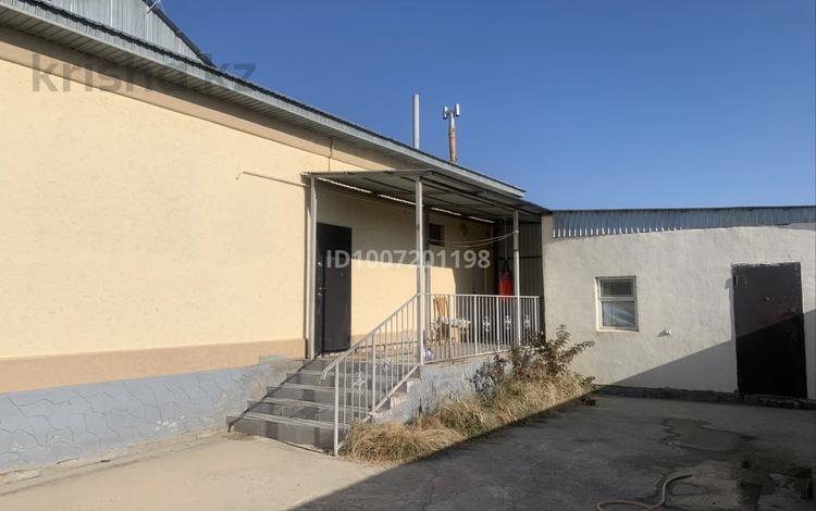 Жеке үй · 5 бөлме · 173.5 м² · 10 жүзд., Сексенбаев 75 — 144мектеп дәл жанында,14,20,3,21,24 автобустар журеды, бағасы: 27 млн ₸ в Кызылжарма — фото 2