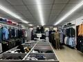 В продаже готовый действующий бизнес магазин одежды, 483 м² за 75 млн 〒 в Усть-Каменогорске — фото 45