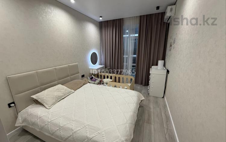 3-комнатная квартира · 91 м² · 5/6 этаж, Майкудук, Мкр Голубые пруды 456/1 — ЖК Томирис за 43 млн ₸ в Караганде, Алихана Бокейханова р-н — фото 2