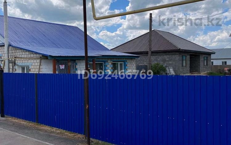 Жеке үй · 3 бөлме · 100 м² · 4 сот., Луговая 1/1, бағасы: 180 000 ₸ в Аксае — фото 7