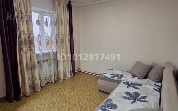 2-бөлмелі пәтер · 42 м², Майкудук, Мкр Восток-5 7у — Сахалин, бағасы: 100 000 ₸ в Караганде, Алихана Бокейханова р-н — фото 2