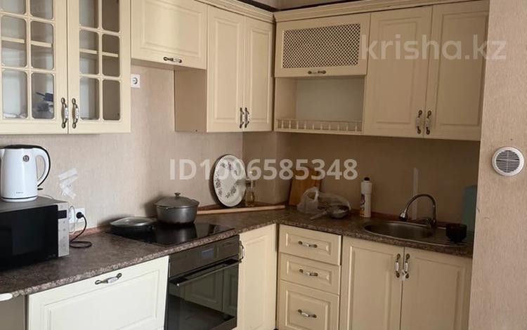 2-бөлмелі пәтер · 90.4 м² · 6/15 қабат, Толе би 273/5, бағасы: 320 000 ₸ в Алматы, Алмалинский р-н — фото 2