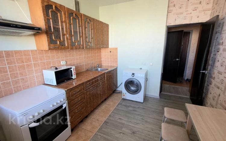 1-бөлмелі пәтер · 32 м² · 12/15 қабат, Иманова, бағасы: 18 млн ₸ в Астане, р-н Байконур — фото 2