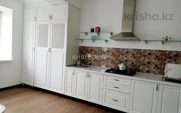 2-комнатная квартира · 89 м² · 4/5 этаж, мкр. Алтын орда, Батыс 2 9/3 за 38.7 млн ₸ в Актобе — фото 2