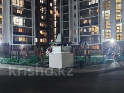 3-комнатная квартира, 65 м², 3/10 этаж, Нажимеденова за 26.9 млн 〒 в Астане, Алматы р-н