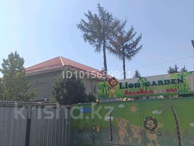 Отдельный дом · 6 комнат · 600 м² · 17 сот., мкр Алмас за 3 млн ₸ в Алматы, Ауэзовский р-н
