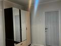 2-бөлмелі пәтер · 51 м² · 2/5 қабат, Қонаев ш/а. 5, бағасы: 150 000 ₸ в Уральске, мкр Кунаева — фото 7