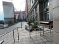 2-комнатная квартира · 80 м² · 1/9 этаж, мкр Нурсая, Абулхайыр хана 74/7 — Тойота центр за 300 000 ₸ в Атырау — фото 19