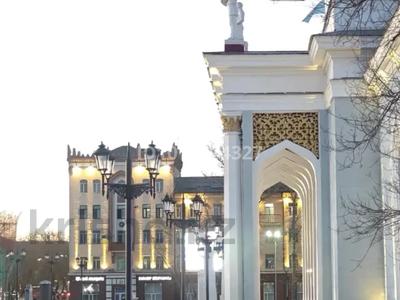3-комнатная квартира · 75 м² · 4/4 этаж, Бухар Жырау 34 за 57.9 млн ₸ в Караганде, Казыбек би р-н