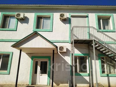Часть дома · 11 комнат · 348.4 м² · 4 сот., Переулок Акжал 24 за 127.6 млн ₸ в Атырау