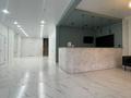 Медцентры и аптеки · 360 м² за 2.5 млн ₸ в Актобе, мкр 11 — фото 5