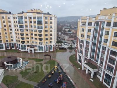 4-бөлмелі пәтер · 156.9 м² · 7/8 қабат, Кабанбай батыра 51, бағасы: 199 млн ₸ в Алматы, Медеуский р-н