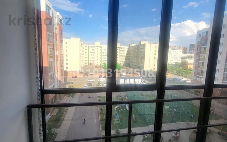 1-бөлмелі пәтер · 43 м² · 5/8 қабат, Кеннен Азербаев 20, бағасы: 28 млн ₸ в Астане — фото 2