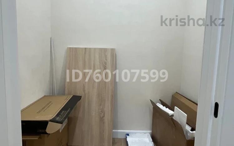 2-бөлмелі пәтер · 52 м² · 8/10 қабат, Жеңіс ш/а 40, бағасы: 220 000 ₸ в Уральске, мкр Женис — фото 12